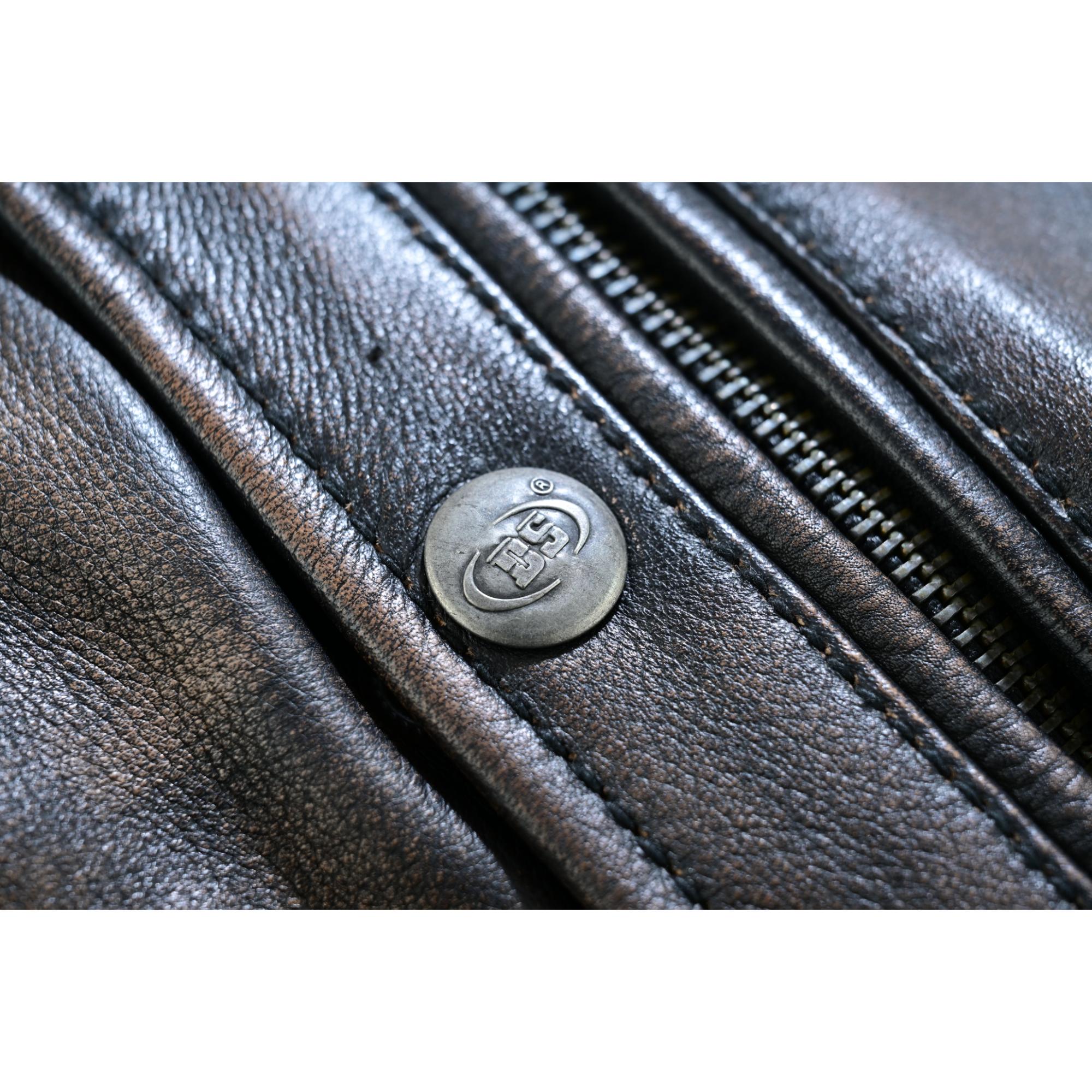 RC438 Unisex Four Pockets Insulated Chaps with Stretchable Inner Thigh