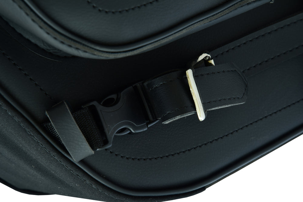RC322 Two Strap Saddle Bag
